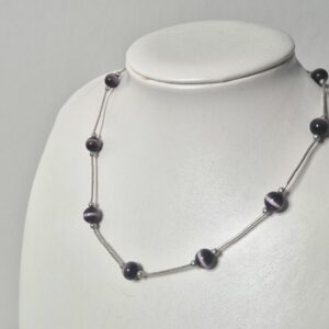 Silverhalsband från Scoop med lila glaskulor