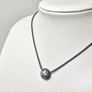 Oxiderat silverhalsband med stjärnhänge